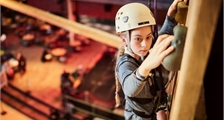 Wall climbing (indoor) at Center Parcs De Huttenheugte