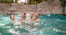 Wave pool at Center Parcs Port Zélande