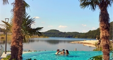 Outdoor pool at Center Parcs Terhills Resort