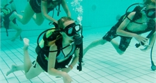 Kids Diving Introduction at Center Parcs De Vossemeren