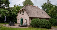 8-person farmhouse 8EL at Landal Het Land van Bartje