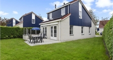 4-person villa 4L at Landal Livingstone