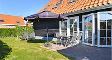 Farmhouse 4L at Dormio Strand Resort Nieuwvliet-Bad 