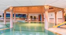 Swimming activities at Landal Stroombroek