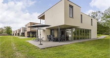 12-person water villa 12L2 at Landal Domein De Schatberg